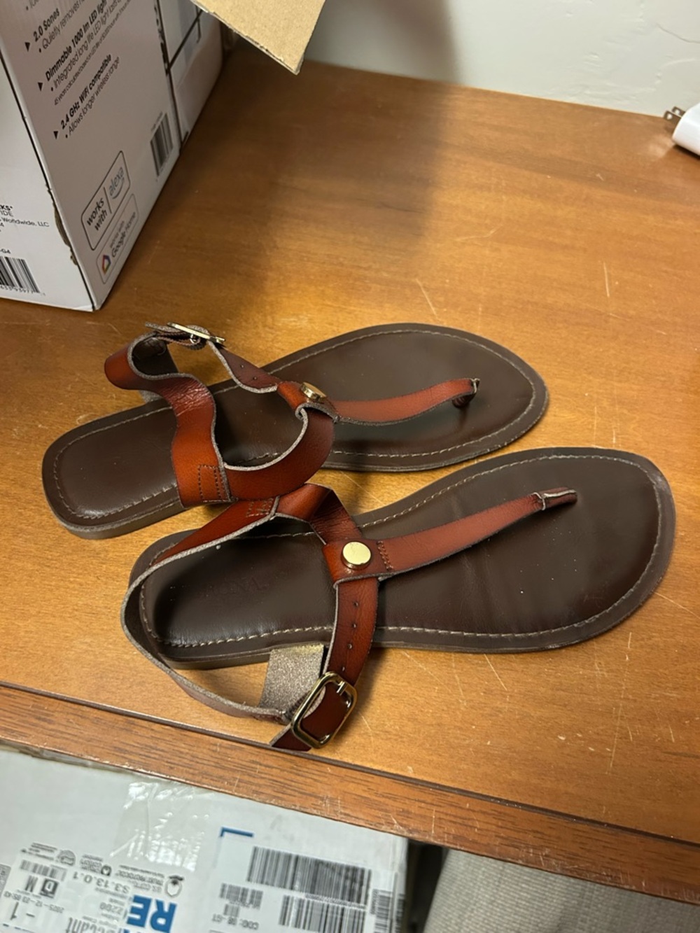Merona Brown Leather T-Strap Sandals 7.5 Women